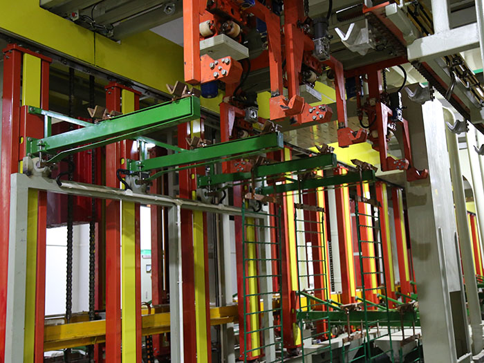Fully Automatic Vertical Lifting Electroplating Production Line